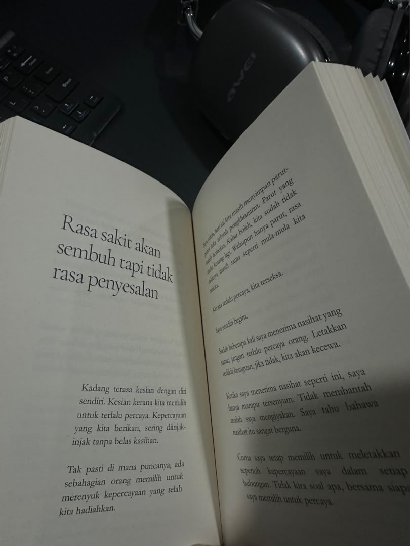 Pakej Premium ( Memeluk Sebuah Kekalahan & Tak Semua Seperti Kusangka)
